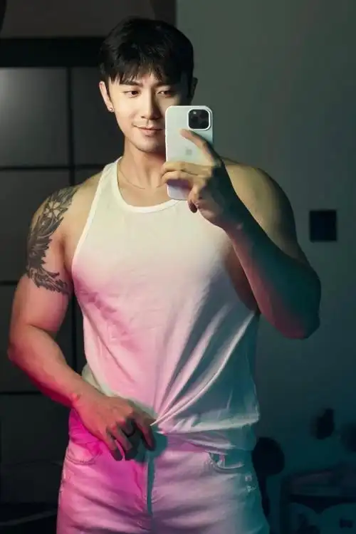 123456789下一页您可能感兴趣内裤男模国产健身男模肌肉帅哥小布ryan