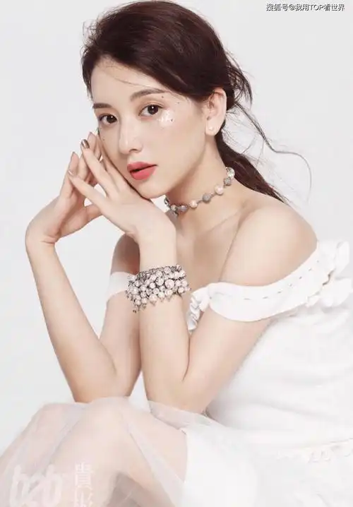 不愧是郭富城老婆!饱满有料女人味十足!36岁方媛写真赏