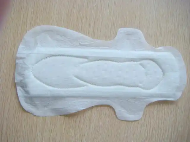 卫生巾厂家出口外贸卫生巾 生活用纸批发 超值干爽网面夜用卫生巾