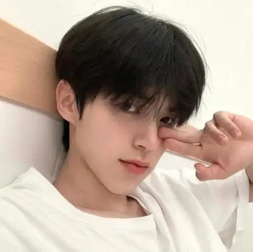 听我说颧骨高男生一定要做这款堪比换头60