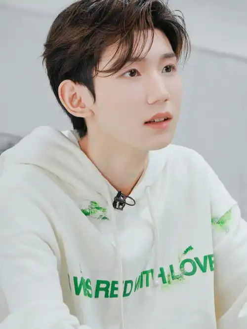 好萌,我的大宝贝啊太可爱了#王源  #唯爱王源  #王源壁纸