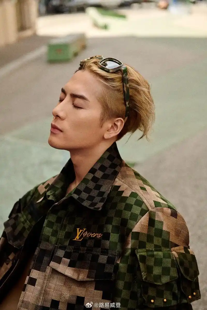 王嘉尔帅死我了.#王嘉尔时尚杂志写真照 #王嘉尔 #jack - 抖音