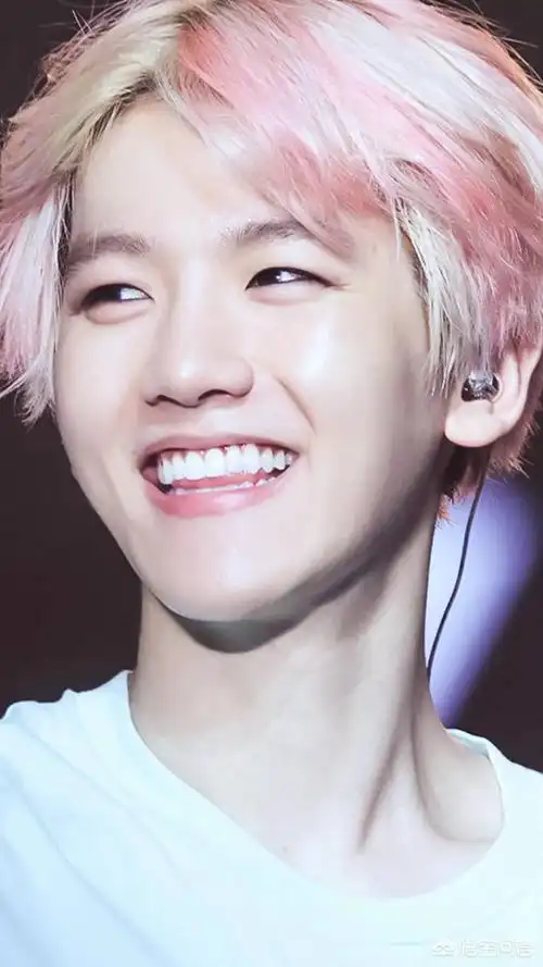 如何评价边伯贤的长相? - 清新淡雅jing的回答 - 头条问答