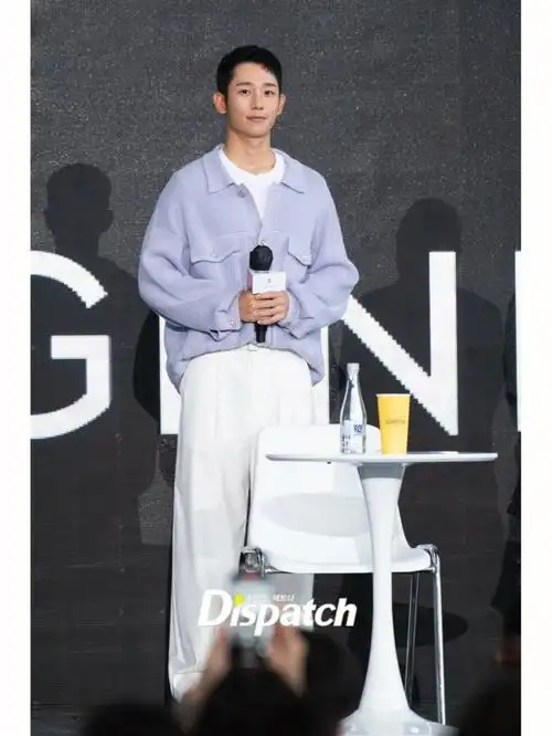 丁海寅釜山国际电影节新闻生图好帅