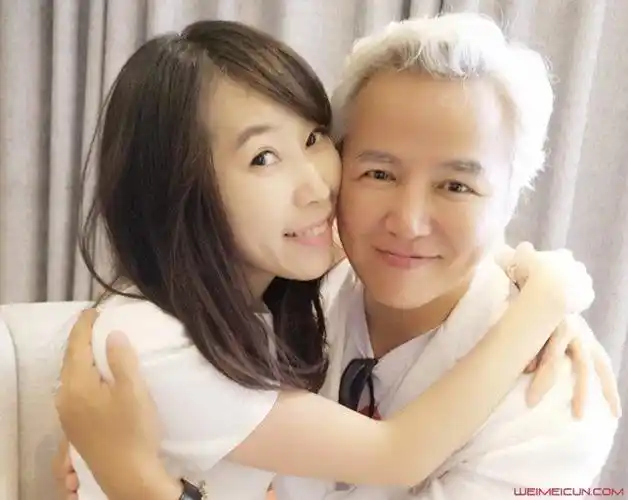 张庭老公是谁个人资料介绍 张庭老公多大了头发为什么是白的