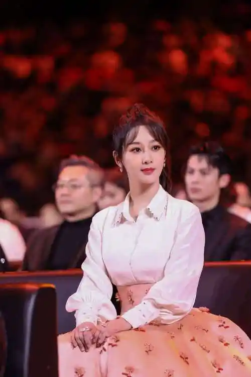 杨幂杨紫同框好养眼啊