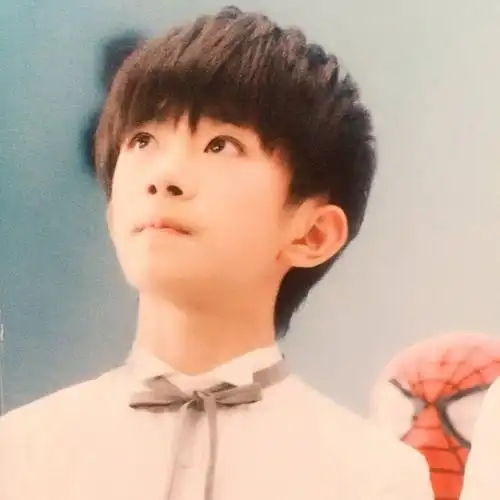 易烊千玺# #tfboys# ~≥▽≤)