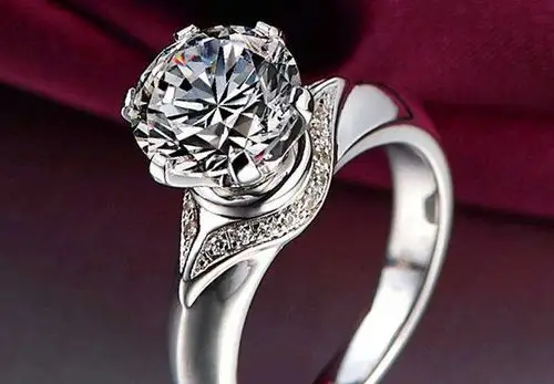 8克拉钻戒多少钱?