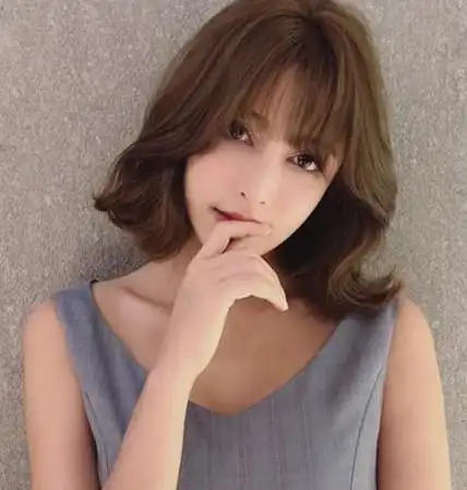 头发硬适合什么发型,尝试这几款女生发型分分钟迷倒你