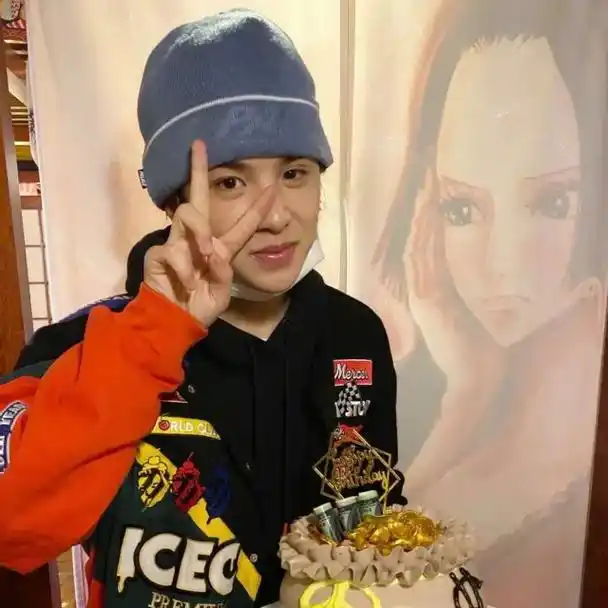 翻到了很多以前的照片泪目了黄明昊女友视角