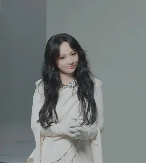 女歌手詹雯婷《命运火焰》正式上线,声线磁性具有感染力|歌曲|嗓音