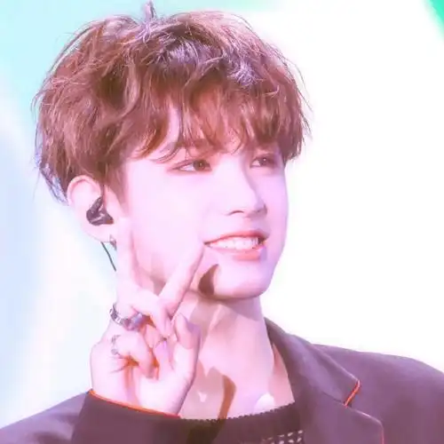 黄明昊justin/by江娱