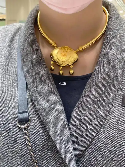 周大福儿童项圈