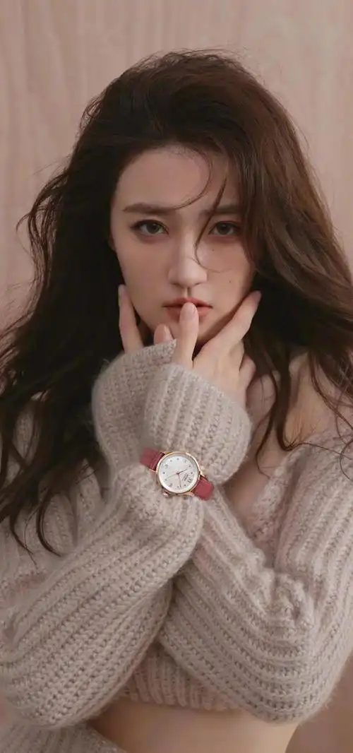 今日是性感女神 可爱甜美 徐璐 方脸不一定就丑|美女_网易订阅