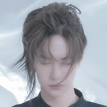 王一博,肖战时尚芭莎