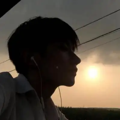 qq男生孤独伤心头像 男生头像图片大全 -【爱个性】