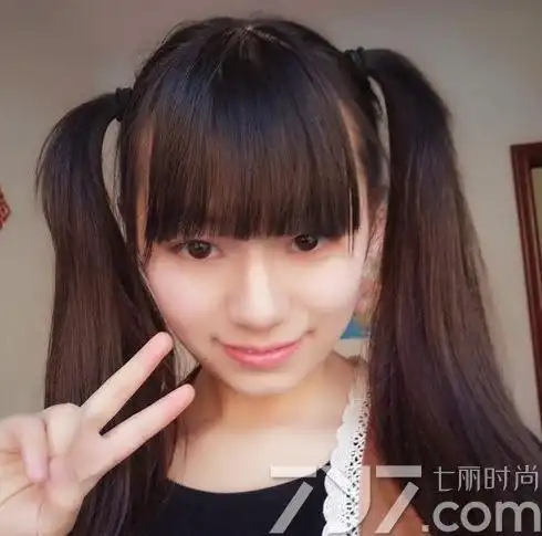 双丸子头扎法可爱双丸子头带你嗨起来