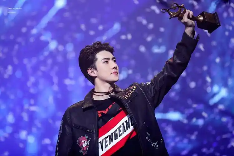 exo 奶包 sehun 吴世勋 #壁纸 #头像