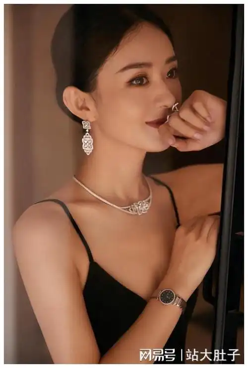 身高即将赶超妈妈,冯绍峰基因太优秀了|杨幂|刘恺威|小糯米_网易订阅