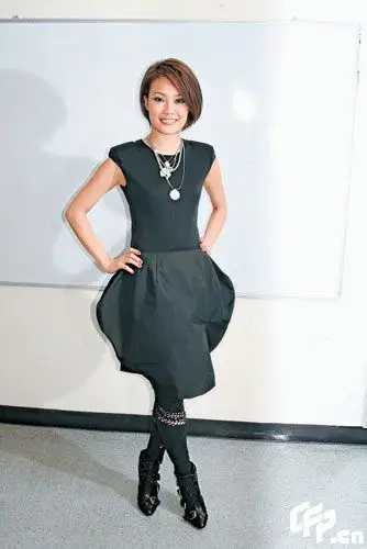 容祖儿古巨基等做节目容祖儿自曝39岁要拍写真