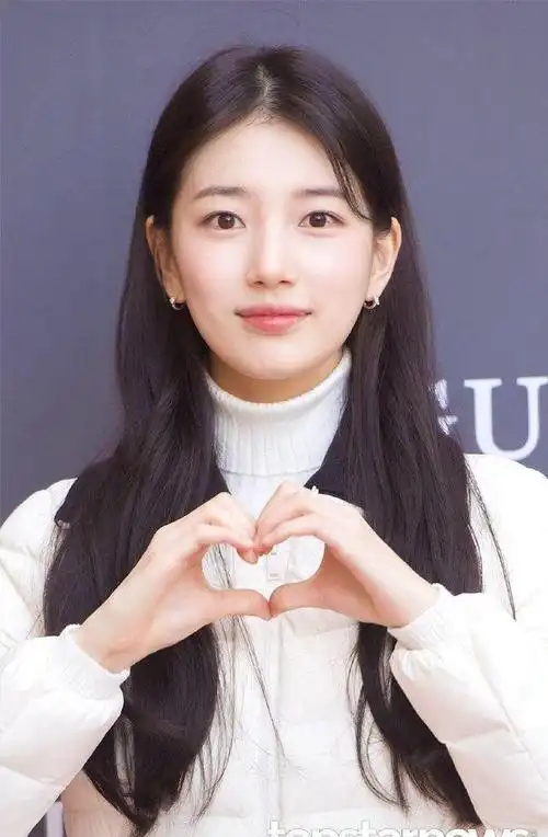 清新脱俗!裴秀智最新穿搭曝光,网友直呼惊艳!