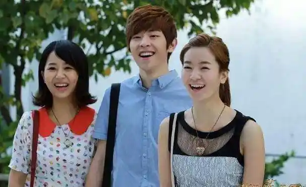 邓伦火了,他的成功这两个人起了很奇妙的作用!_杨紫_贵人_皮影