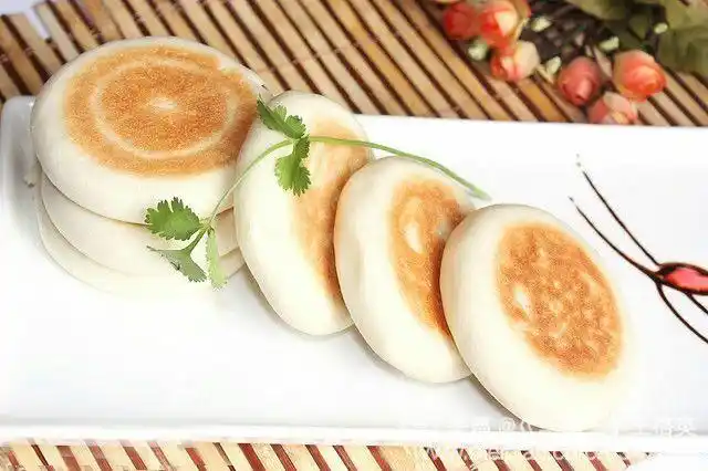 传统手工老面饼来了!干万别错过哟!众多知名品牌餐饮店都己在使用了.