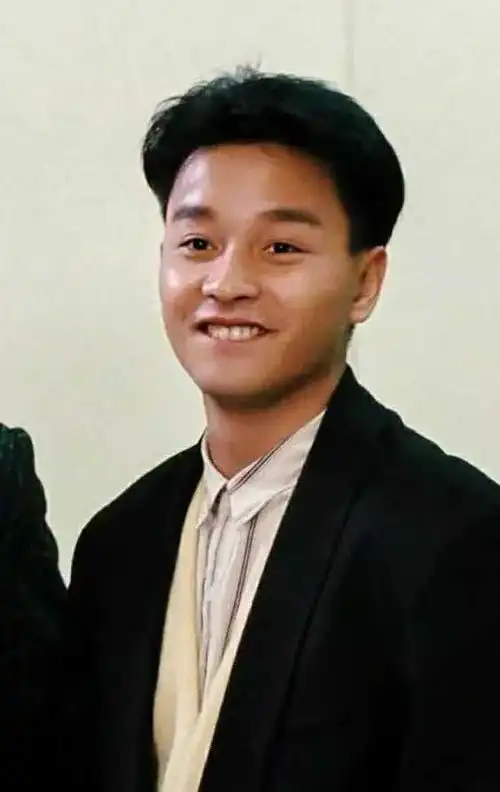 你觉得张国荣哪张照片最帅最美