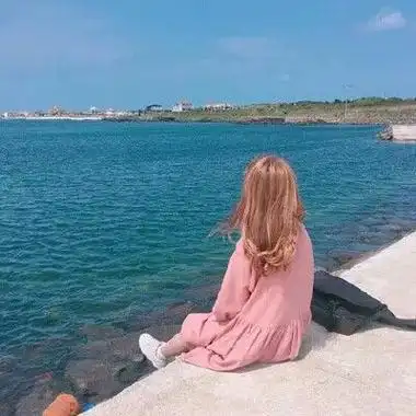 适合做头像的图片女生的背影