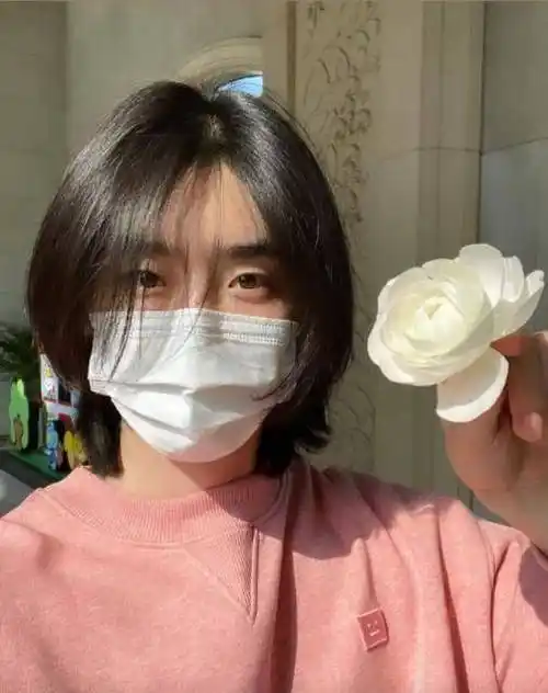 李钟硕近照曝光,留长发像女生,被误认为奚梦瑶_网友_郑爽_观众们