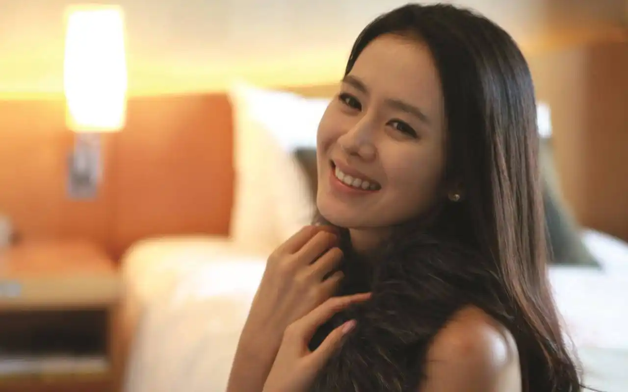 孙艺珍坚持了十年的瑜伽难怪看起来年轻又漂亮