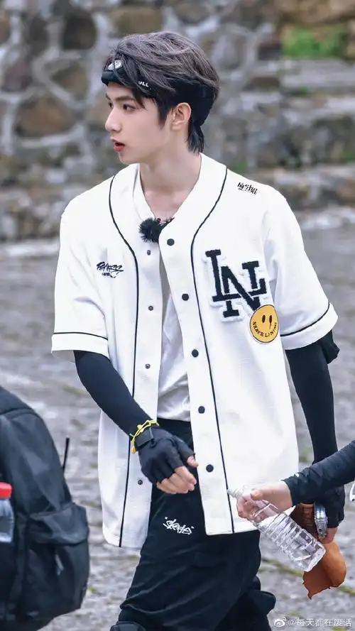 刘耀文全员加速中路透