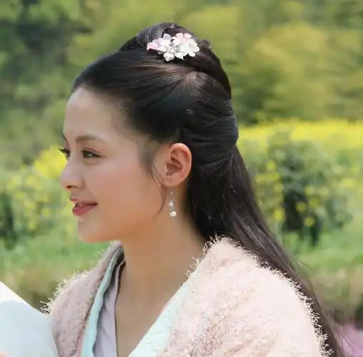 明星靓影:王力可