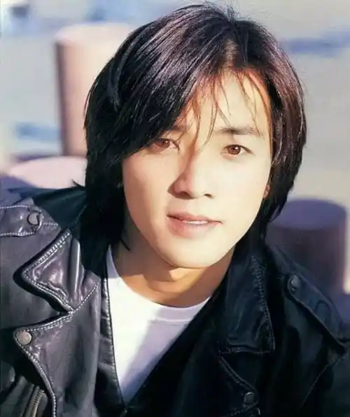 曾被看作香港"第5天王"的郑伊健,20几年后,他怎么就不红了?