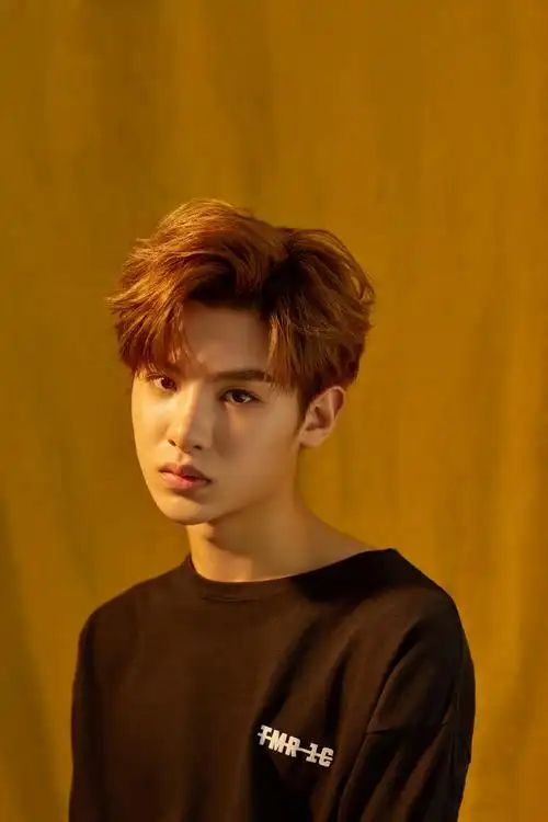 酷帅撩人:justin黄明昊