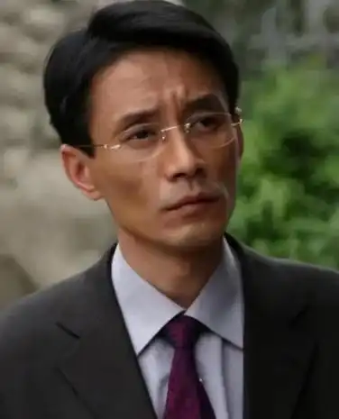 回顾演员田小洁从工人到演员娶女神江珊为妻爱情事业双丰收