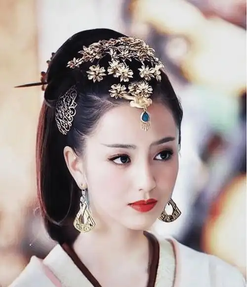 佟丽娅的古装缥缈,就像一个贵妃,世界为之动容._美人_气质_女子