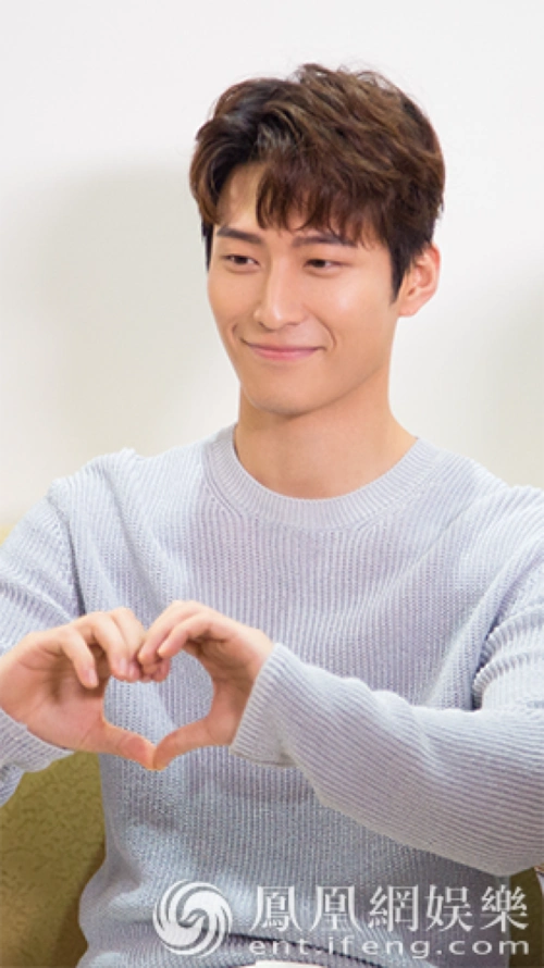 竟连剧名都忘记!《爱上你治愈我》窦骁记性差爱笑场