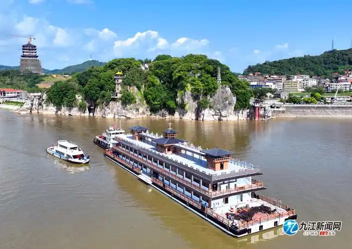【江西是个好地方】湖口石钟山景区新游船广迎八方客
