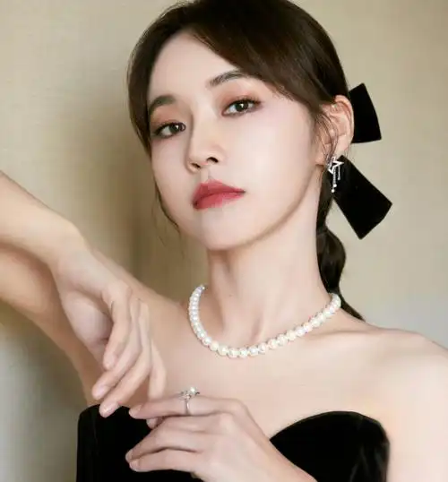 孙俪说的没错如今的张佳宁已经走上了另一条道路