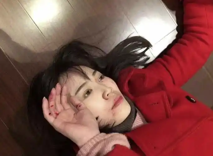 马蓉本想凭借这些照片收获同情,但网友也不是傻子,看透了马蓉玩的小