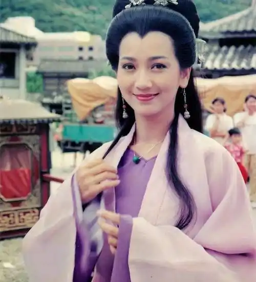 《新白娘子传奇》:赵雅芝两次拒演白娘子,潘迎紫也曾被考虑过