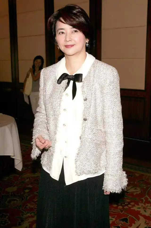 武打巨星胡慧中,与黑道大佬的恩恩怨怨