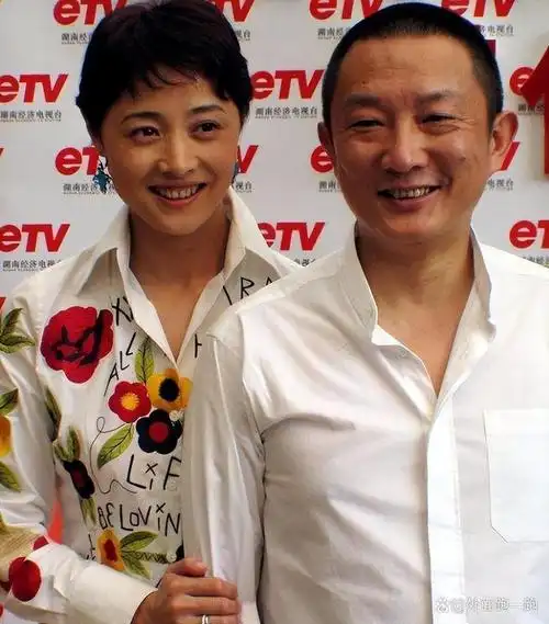 刘蓓:曾被冯小刚捧红,3婚和前夫续缘,如今继子星途大红大紫