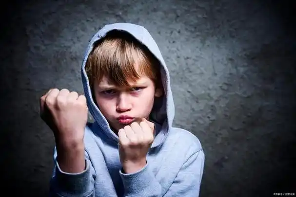 孩子脾气大,易暴躁的性格很可能会影响未来的一生