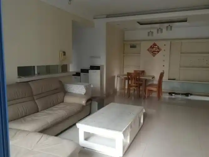 整租三房一厅绿海名都小区精装修采光好