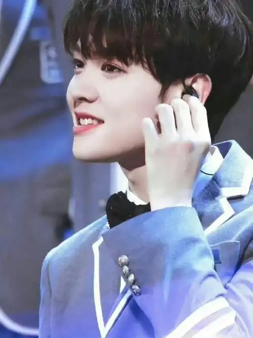 偶练时期的尤长靖##尤长靖 披荆斩棘的哥哥