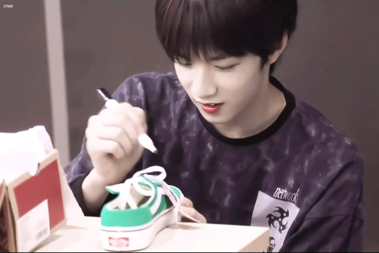 吻文刘耀文在最好的年纪做最正确的事 - 堆糖,美图壁纸兴趣社区