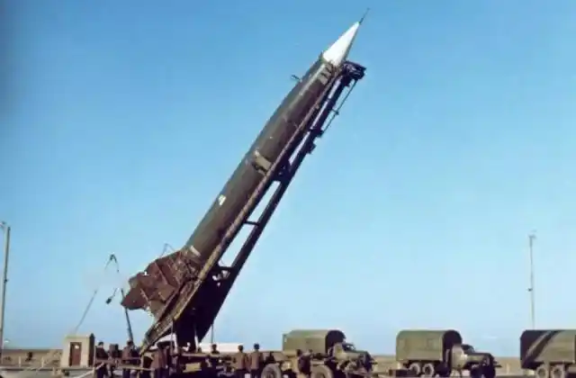 制造工艺和材料科学打下基础,随后中国自主研发了东风-2型导弹