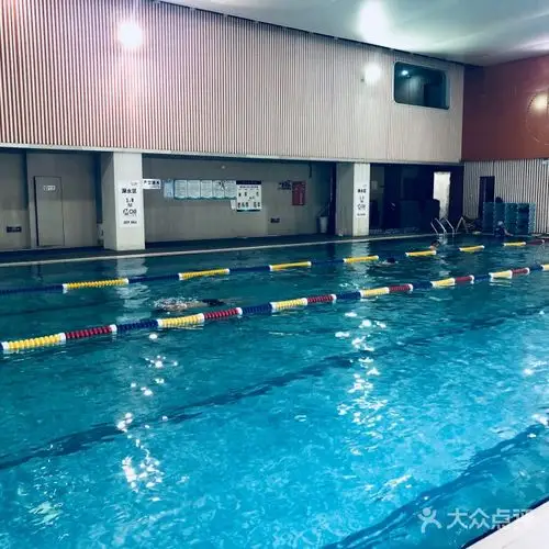 fitness 游泳馆